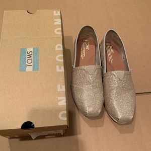 Rose gold Toms